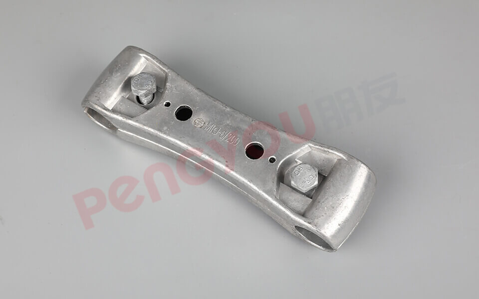 MRJ type double split flexible busbar spacer