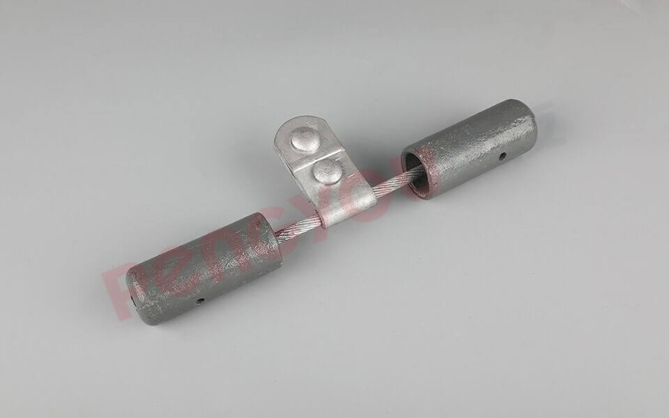 FD type pre-twisted anti-vibration hammer